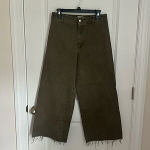 Wide leg cropped jeans